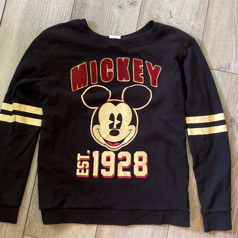 Crew Neck Disney Mickey Mouse Sweatshirt Size Medium